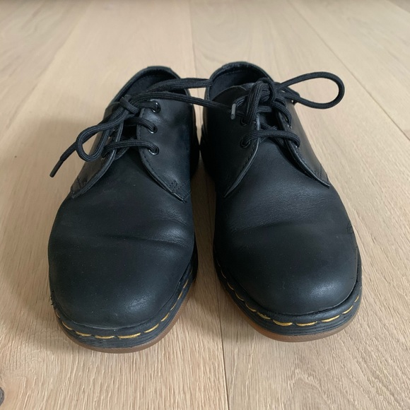 Doc Marten’s Cavendish Black Shoes - Sz 6 - Picture 9 of 9
